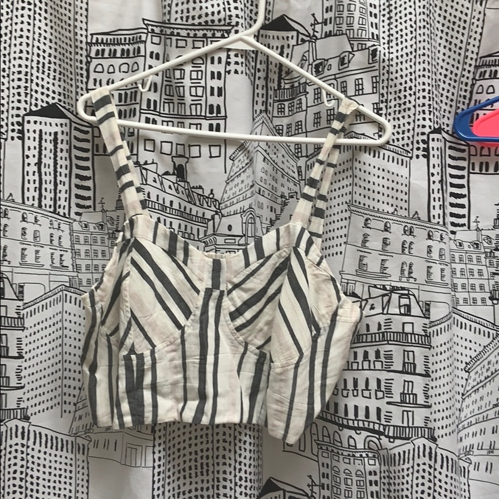 American eagle crop top
